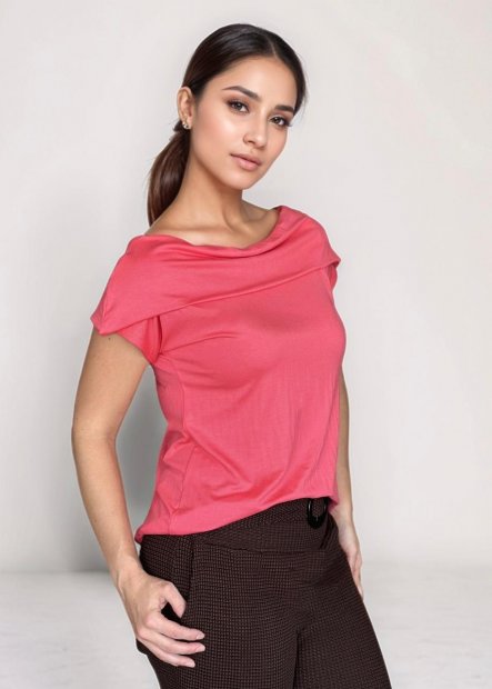 BLUSA OMBRO A OMBRO FLOR DE IP